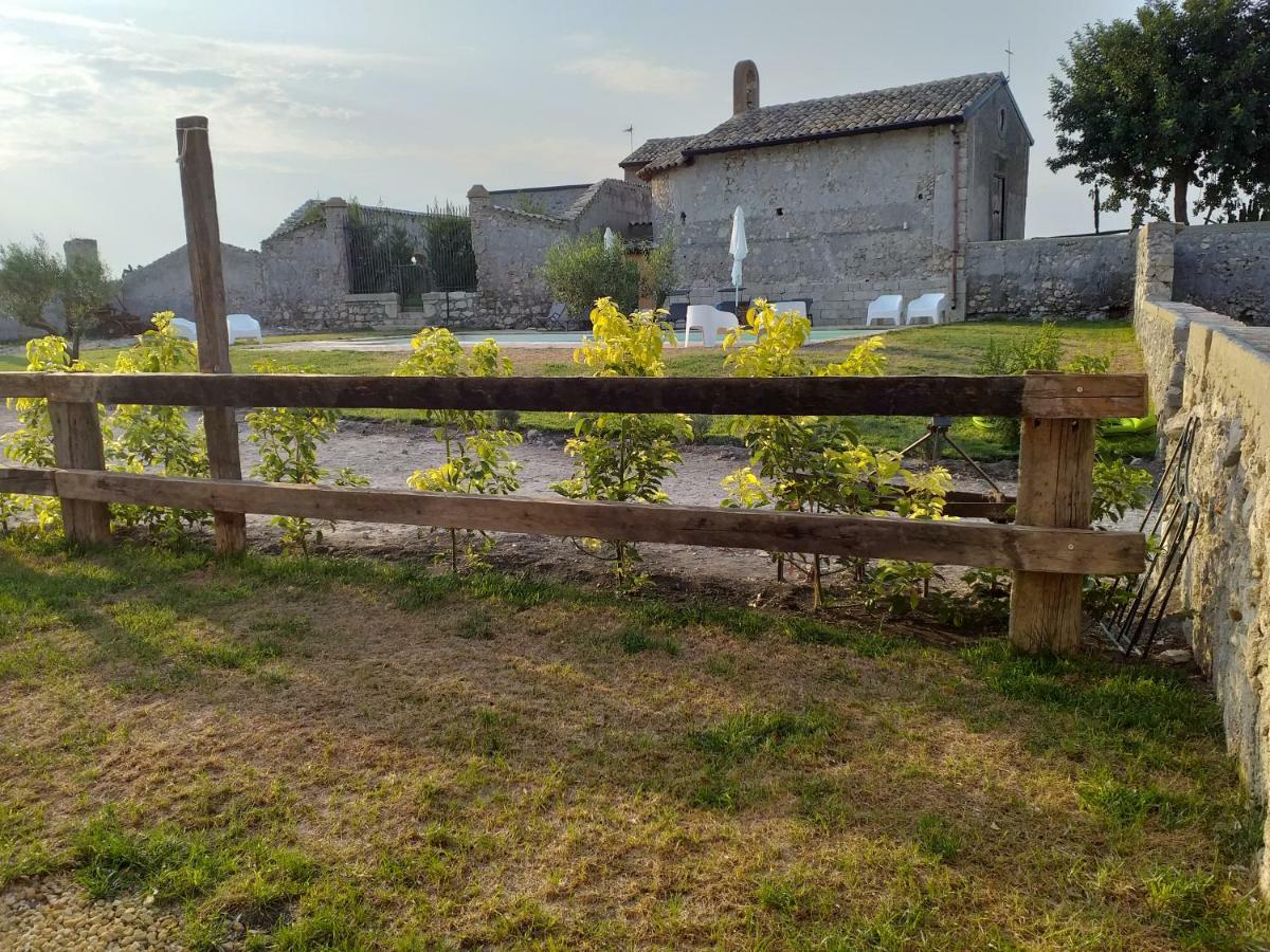 Gibbesi Country Farm Piccolo Cottage Naro Екстер'єр фото
