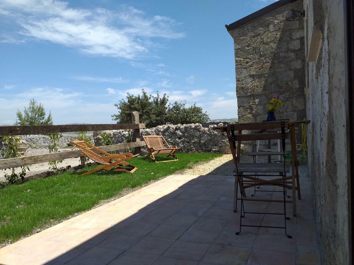 Gibbesi Country Farm Piccolo Cottage Naro Екстер'єр фото